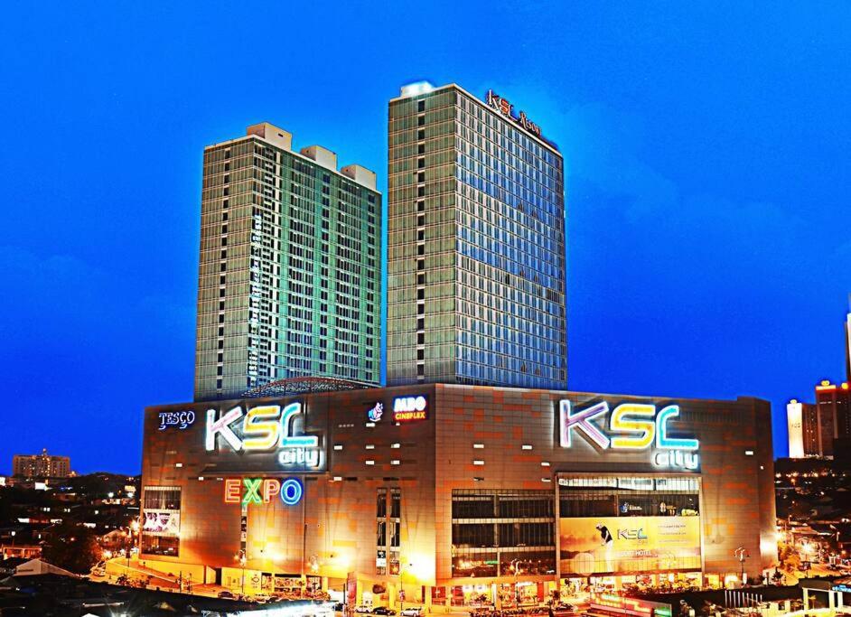 Ksl Citymall 15-20Pax 4B4B Privatelift-Smarttv70Inch-Netflix Johor Bahru Exteriér fotografie